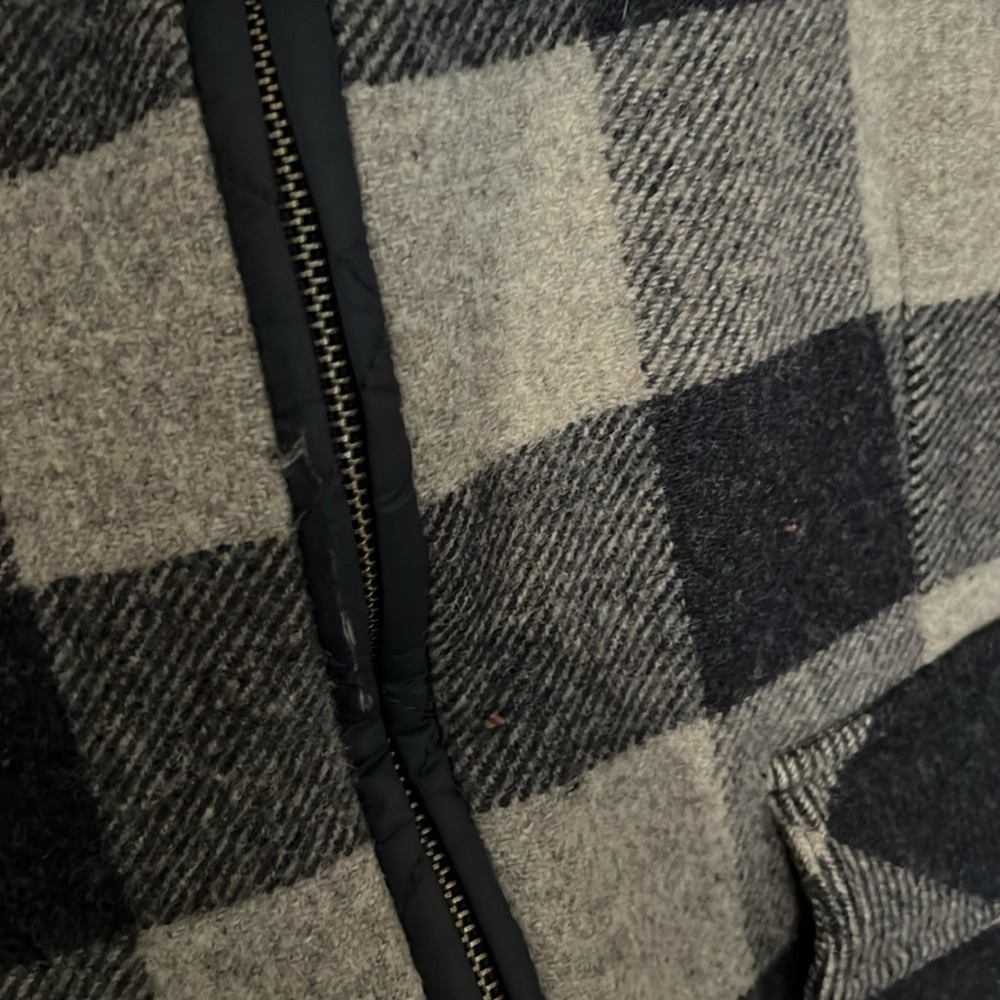 Women’s Medium Fitted Pendleton Vest - image 4